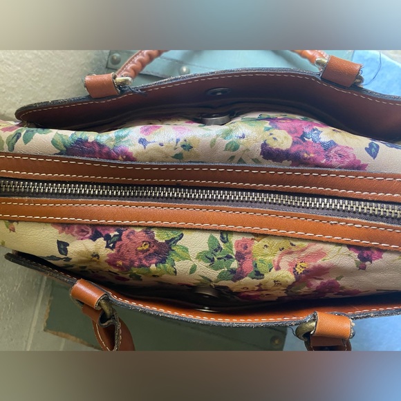 PATRICIA NASH ANTIQUR ROSE SATCHEL EUC - Picture 8 of 9